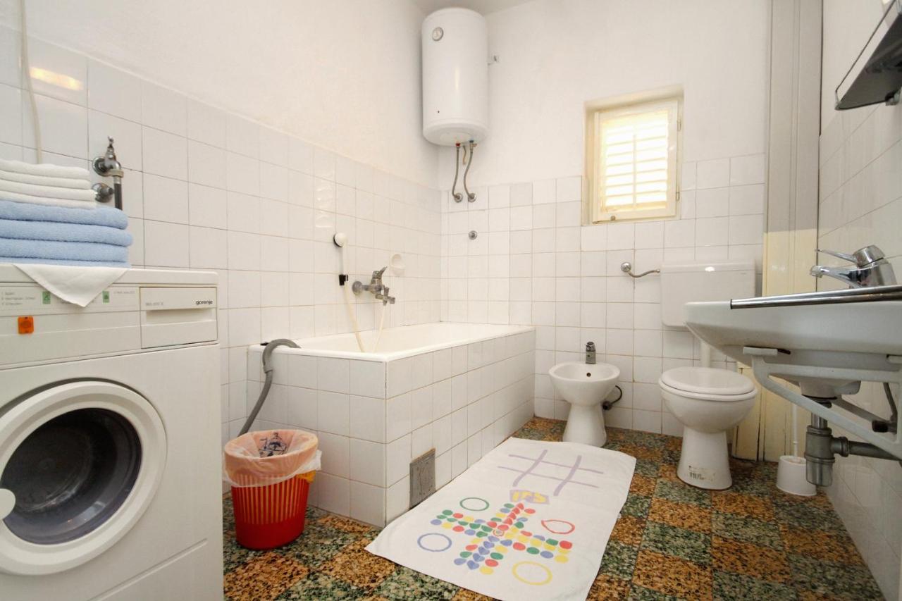 Apartment With A Parking Space - 9099